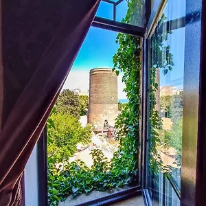 احجز هنا