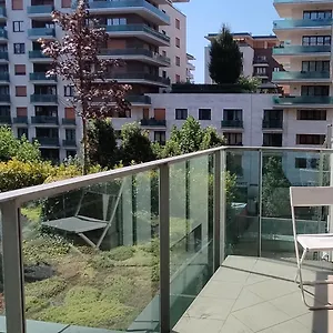 Corvin Center מלון דירות