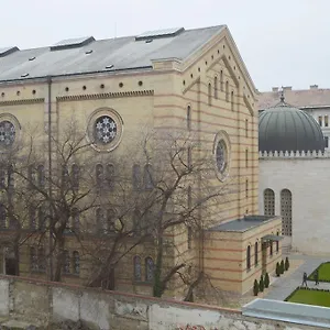 Guest house Synagogue View