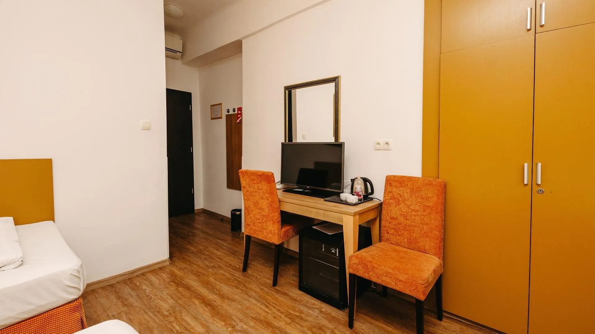 Hotel Metro Budapest 3*,  Ungern