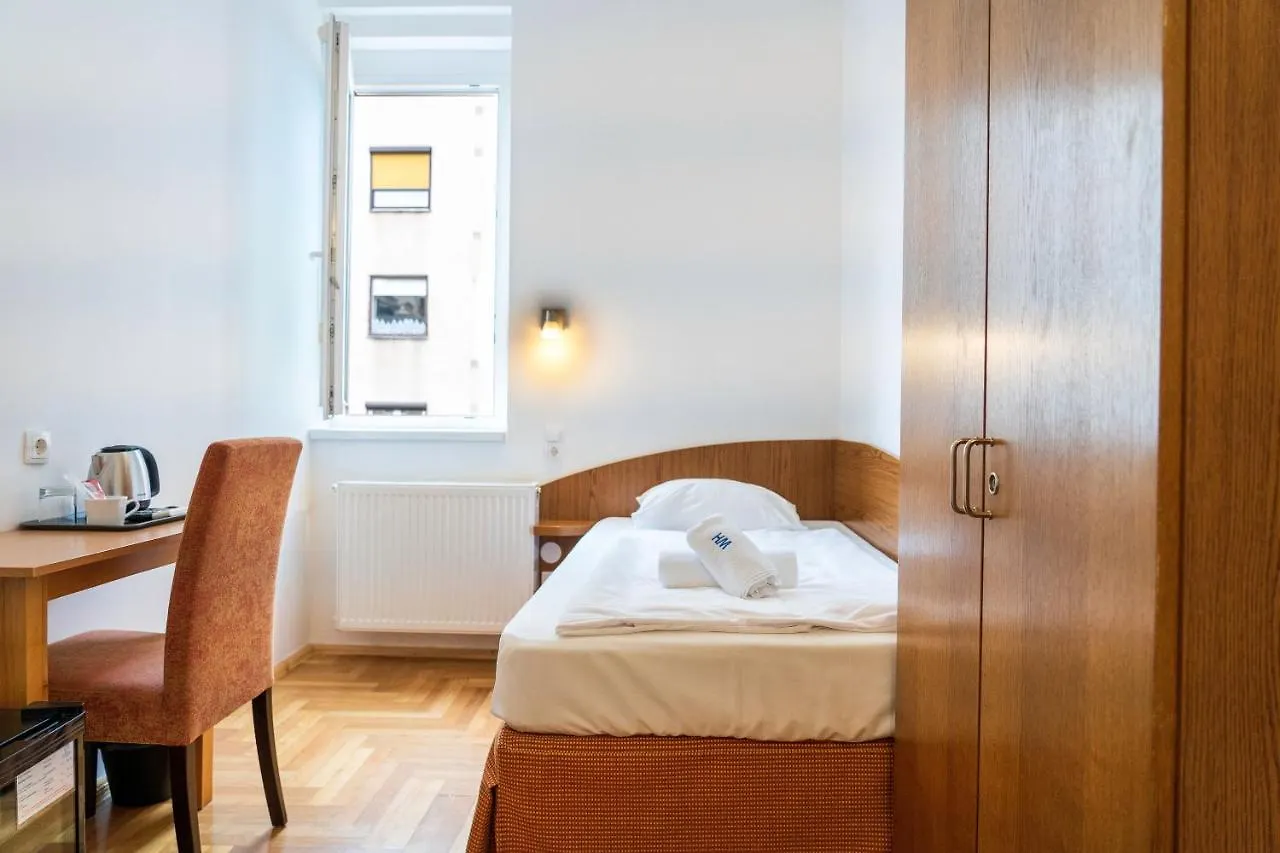 Hotel Metro Budapeszt 3*,